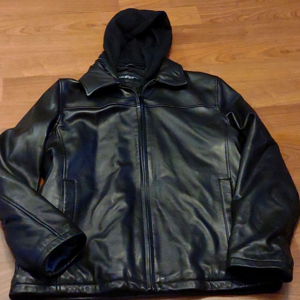 Man leather jacket Black Rivet black size large excellent condition - Picture 2 of 5